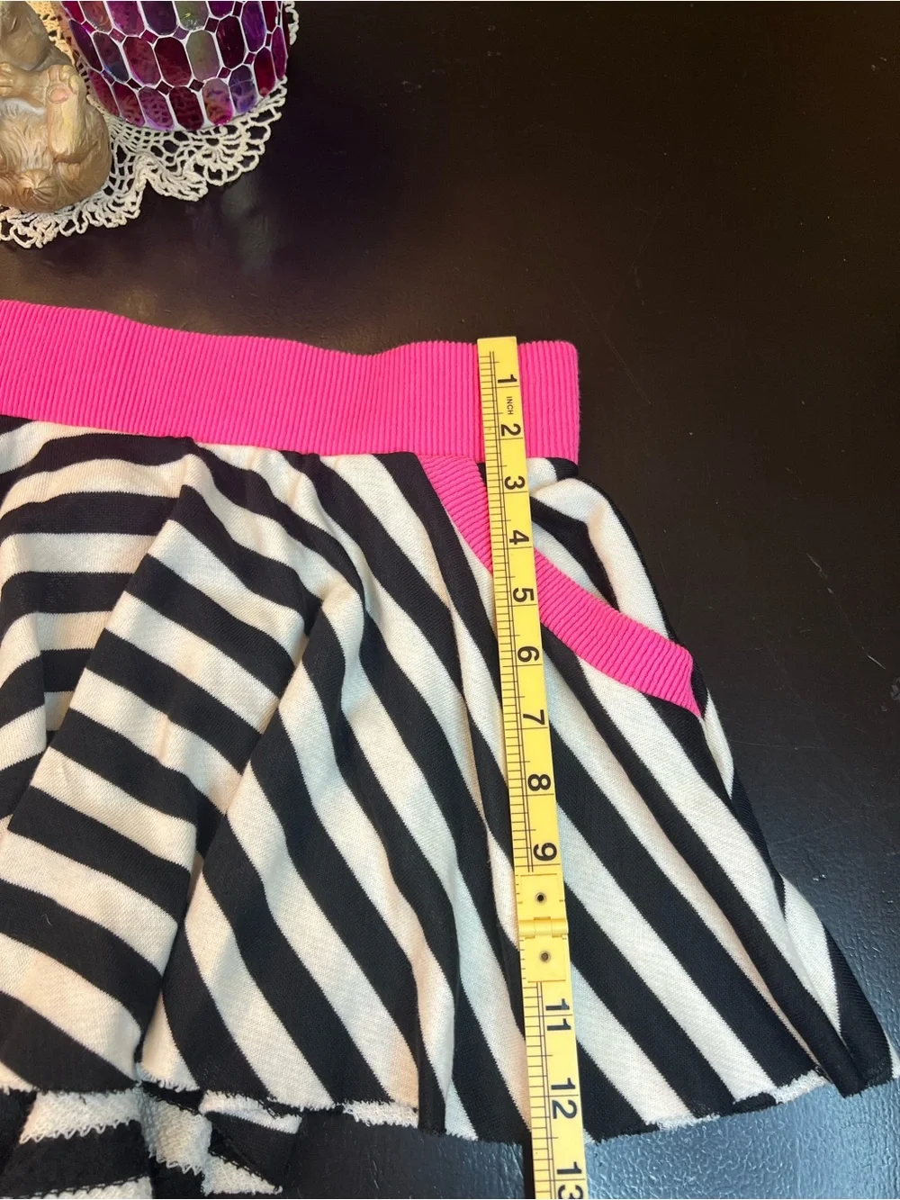 Bucketlist NWT Black White Pink Striped Flowy Skater Pull On Shorts Sz M Raw Hem